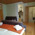 Der Perweinhof