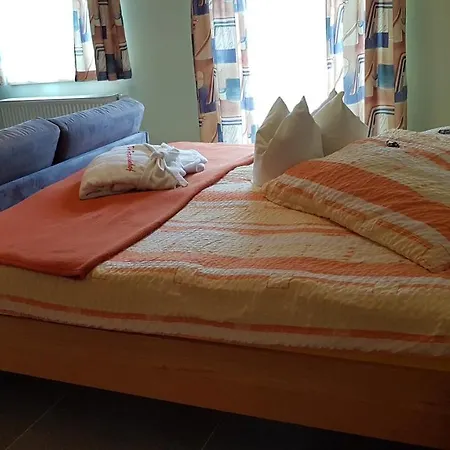 Der Perweinhof Apartment *