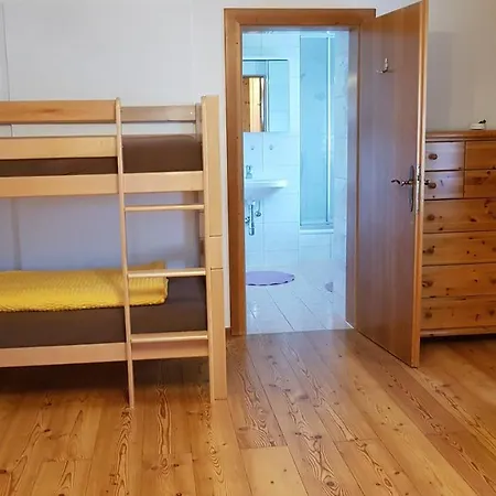 Der Perweinhof Apartment *