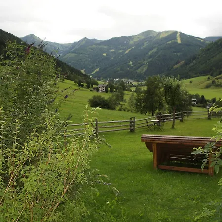 Der Perweinhof Apartment *