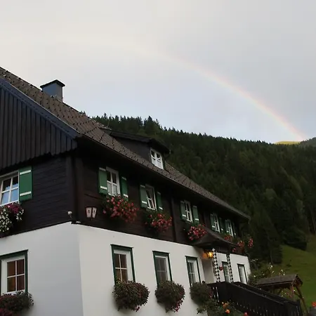 Der Perweinhof Donnersbachwald